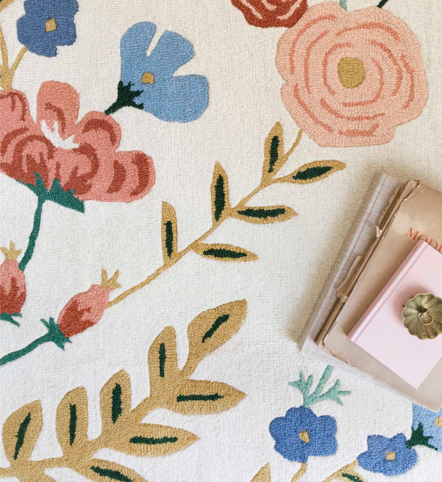 Les Fleurs Floral Vines Wool-Hooked Rug - Ivory
