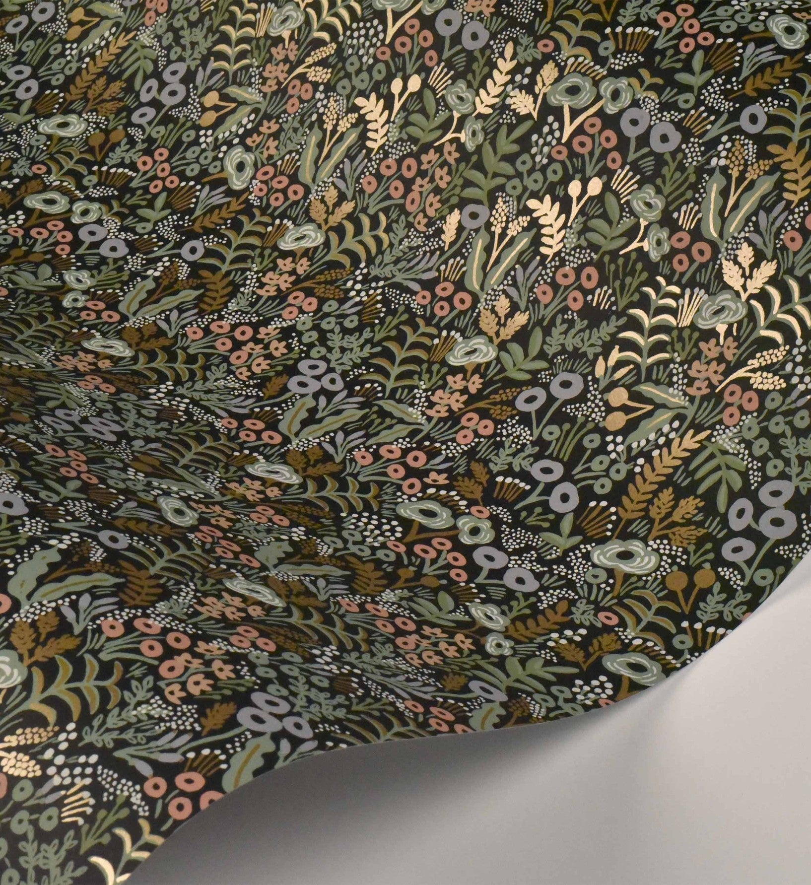 Tapestry Wallpaper - Rose Multi