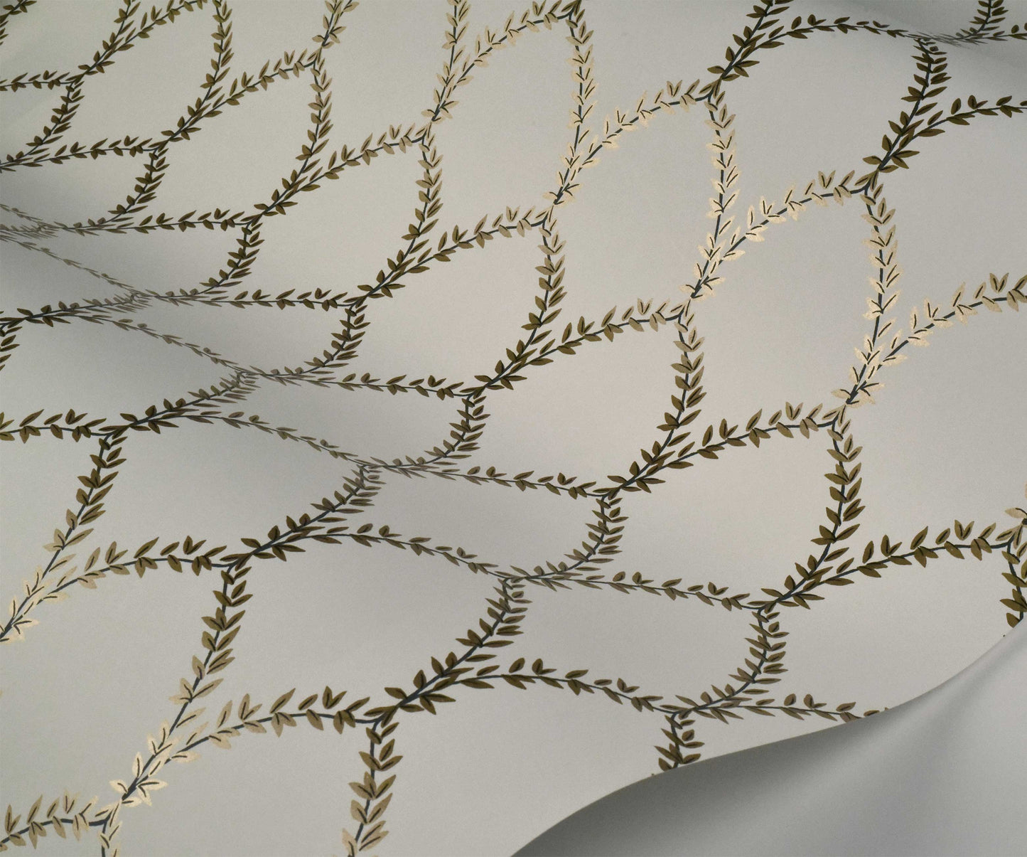 Laurel Wallpaper - Metallic Gold & White